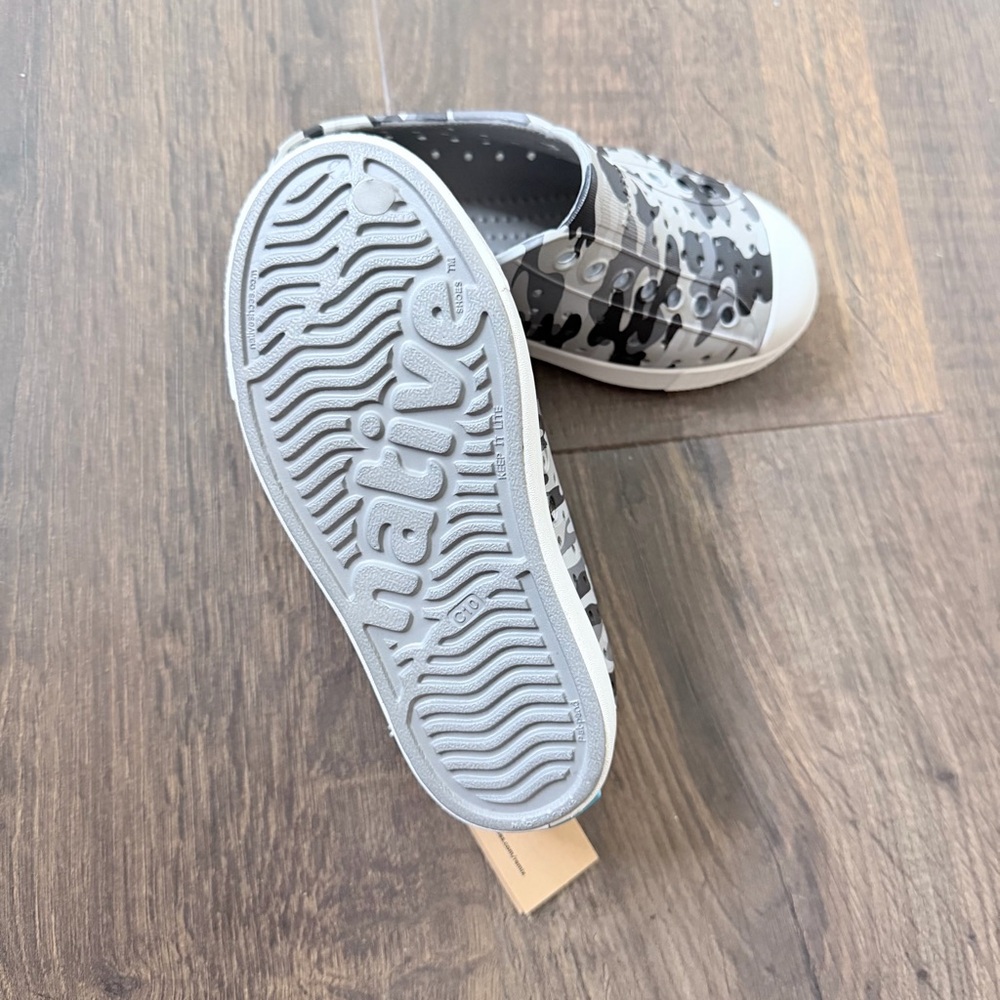 Native Jefferson Print Shoes | Mist Camo | Size: 10 - Picture 9 of 9